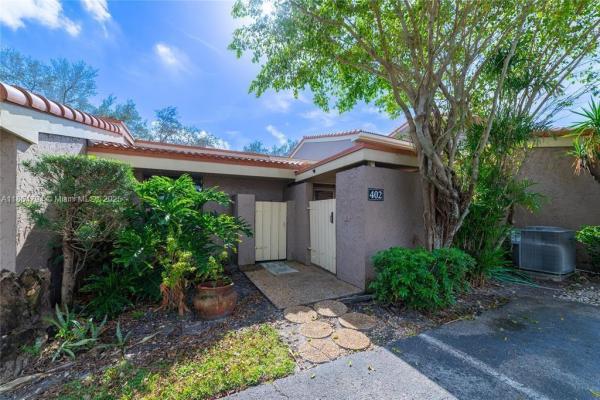 The Townhouses Of Emerald Hills, 402 St Andrews Rd #55, Hollywood, Florida 33021, image 1