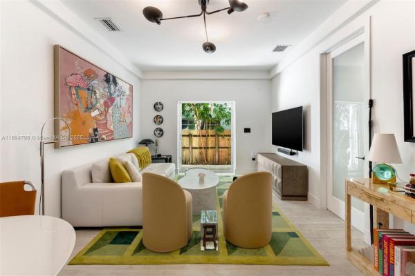 Villa Lucca, 1045 Michigan Ave #B, Miami Beach, Florida 33139, image 1