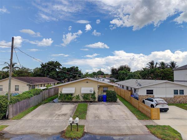 Hollywood Beach Gardens, 5850 Lincoln St, Hollywood, Florida 33021, image 1