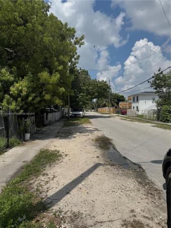 Santa Clara, 1036 NW 31st St, Miami, Florida 33127, image 2