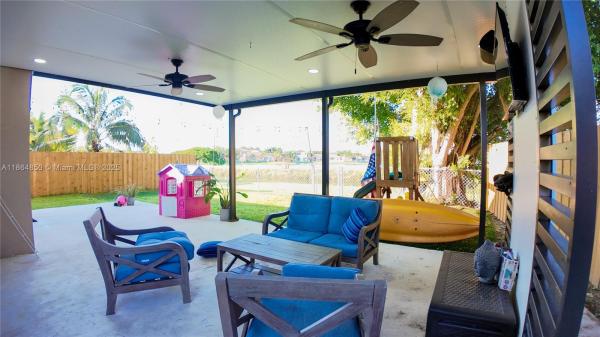 Meghans Place, 2558 NE 41st Ave, Homestead, Florida 33033, image 3