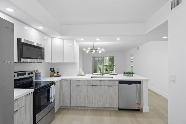 Buckingham At Century Village, 12500 SW 6th St #307N, Pembroke Pines, Florida 33027, image 2