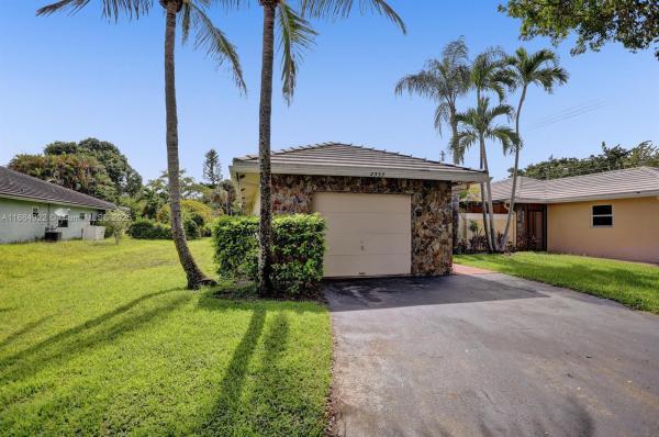 Forest Hills West, 2333 NW 87th Dr, Coral Springs, Florida 33065, image 2