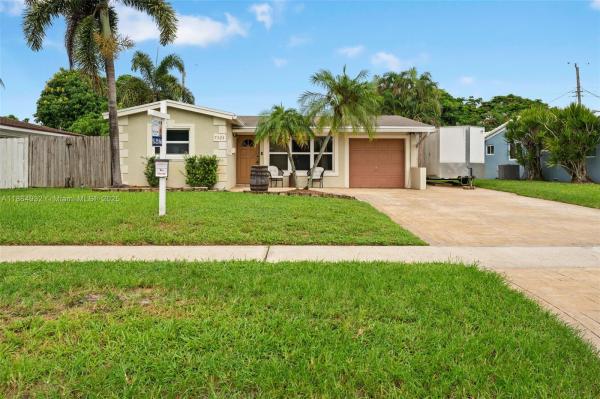 Boulevard Heights, 7321 E Mcarthur Pkwy, Hollywood, Florida 33024, image 3