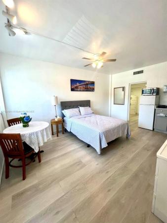 Knights Inn Hallandale, 26 Diplomat Pkwy #2263, Hallandale Beach, Florida 33009, image 1