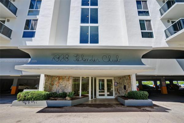 The Islander Club, 7928 West Dr #303, North Bay Village, Florida 33141, image 3