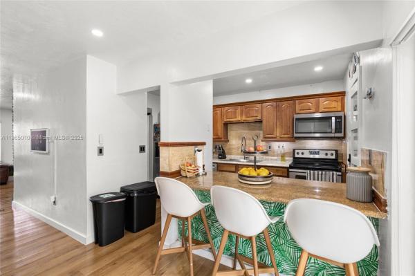 Leslie Estates, 2758 NW 196th Ter, Miami Gardens, Florida 33056, image 3