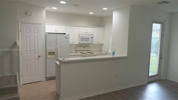 San Remo Townhomes, North Lauderdale, Florida 33068, image 1