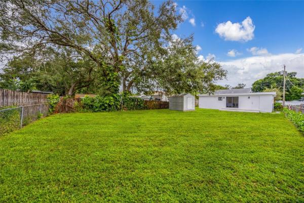 275 NW 97th St, Unincorporated Dade County, Florida 33150, image 1