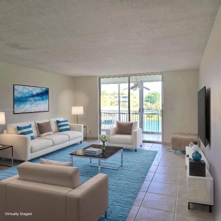 Meadowbrook Lakes, 205 SE 11th Ter #302, Dania Beach, Florida 33004, image 2