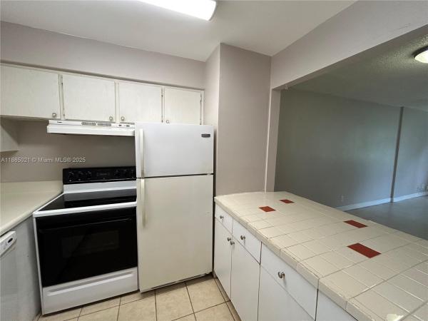Margate Village, 6505 Winfield Blvd #B-18, Margate, Florida 33063, image 2
