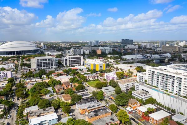 Jubilee Villas, 1060 NW 7th St #101, Miami, Florida 33136, image 1