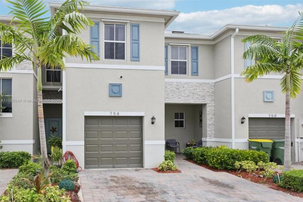 754 SE 19th St, Homestead, Florida 33034, image 1