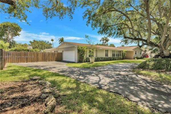 Southwood, 8261 SW 165th Ter, Palmetto Bay, Florida 33157, image 1