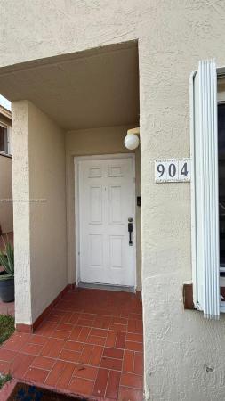 Chateaubleau Villas, 431 NW 82 Ave 904, Fountainebleau, Florida 33126, image 3