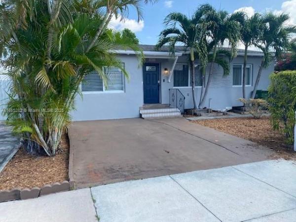 Coral Nook, 3031 SW 4th St, Miami, Florida 33135, image 1