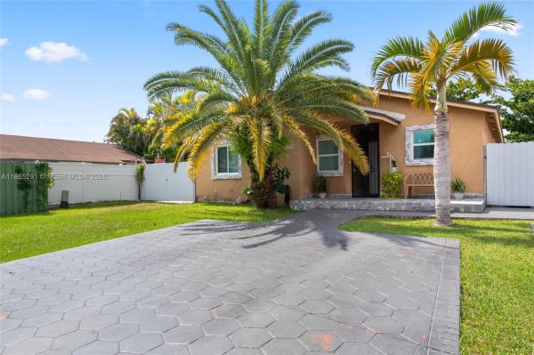 Sabal Pointe, 12500 SW 251st Ter, Princeton, Florida 33032, image 3