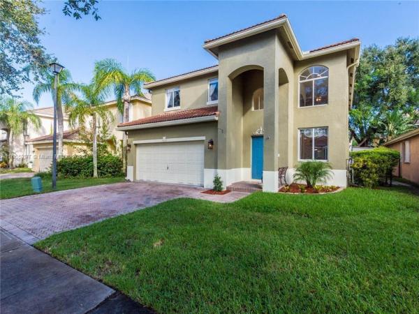 Sandpiper Landing, 5119 Heron Ct, Coconut Creek, Florida 33073, image 1