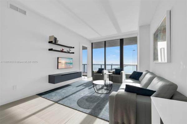 Gran Paraiso, 480 NE 31st St #4503, Miami, Florida 33137, image 2
