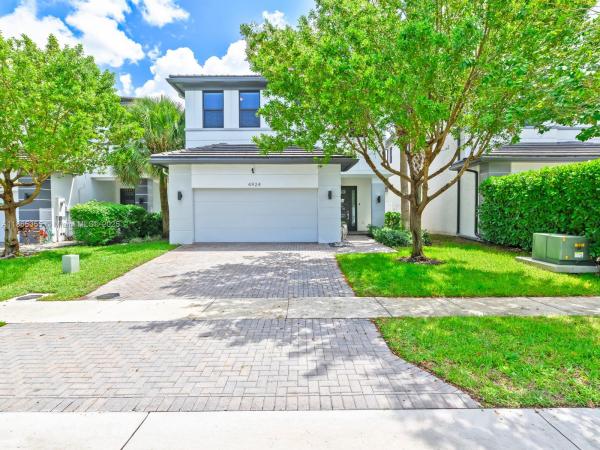 Whispering Oaks, 4924 Whispering Way, Dania Beach, Florida 33312, image 1