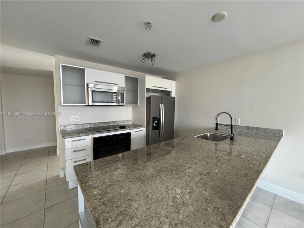 Miami, Florida 33130, image 1