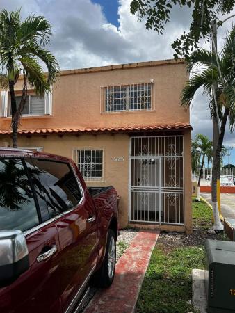 5625 W 17th Ave 701, Hialeah, Florida 33012, image 1