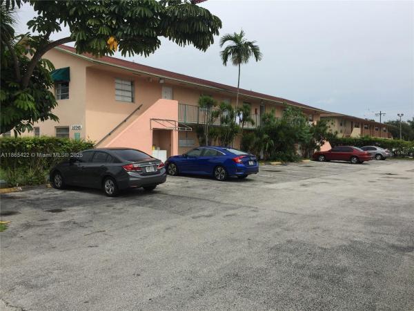 Barlovento, 10745 SW 3 St 8, Sweetwater, Florida 33174, image 1