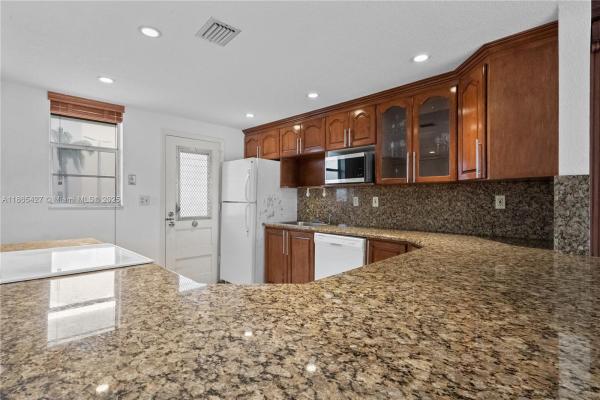 Point East, 3030 Marcos Dr #T203, Aventura, Florida 33160, image 1