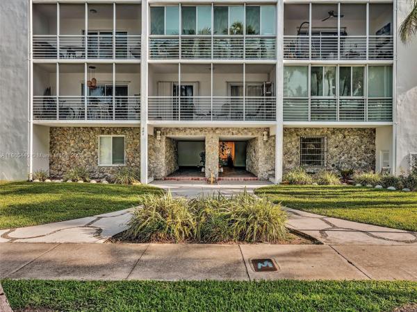 North Sunrise, 301 Sunrise Dr #1DW, Key Biscayne, Florida 33149, image 3
