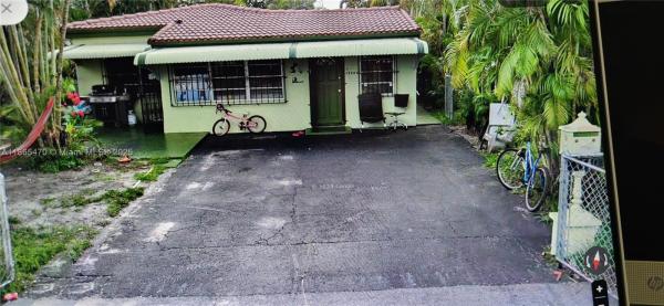 1440 NE 183rd St, Miami, Florida 33179, image 1