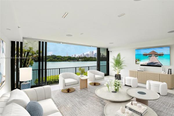 1000 Venetian Way 101, Miami Beach, Florida 33139, image 1