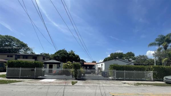 200-210 NE 110th St #200-210, Unincorporated Dade County, Florida 33161, image 1