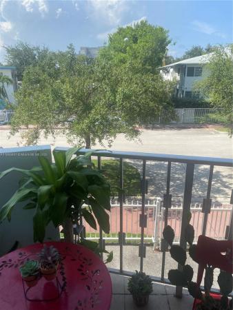 Lisette, 1990 Marseille Dr 201, Miami Beach, Florida 33141, image 1