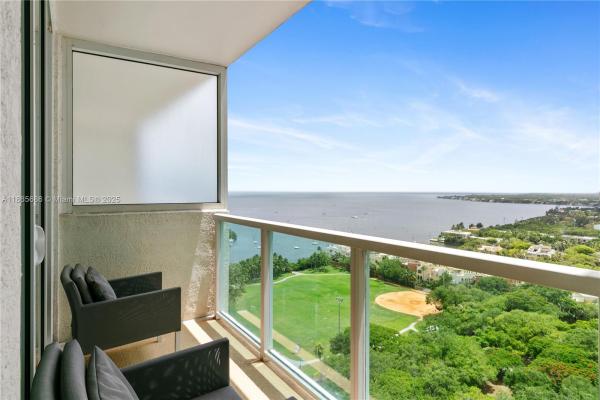 Mutiny Park Hotel Arya, 2889 Mcfarlane Rd #1406, Miami, Florida 33133, image 3