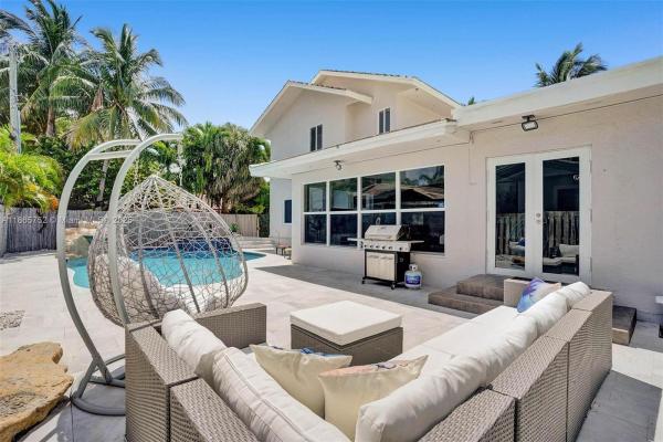 Hillsboro Shores, 3421 Dover Rd, Pompano Beach, Florida 33062, image 2