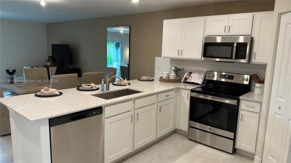 Lakewood Cove, 6749 Broadwater Ln, Lake Worth Beach, Florida 33467, image 1