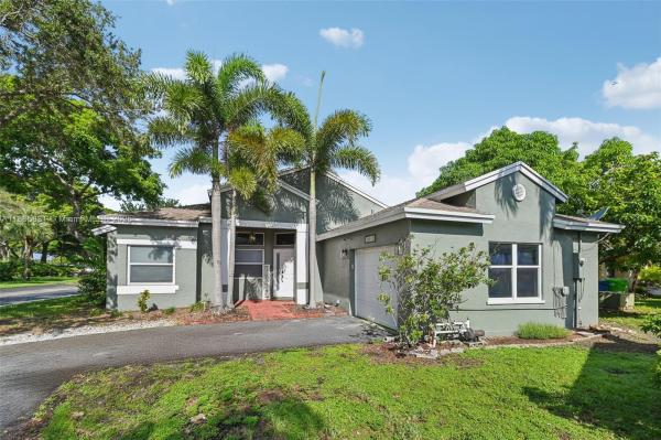 Sugar Bay, 10681 Lago Welleby Dr, Sunrise, Florida 33351, image 1