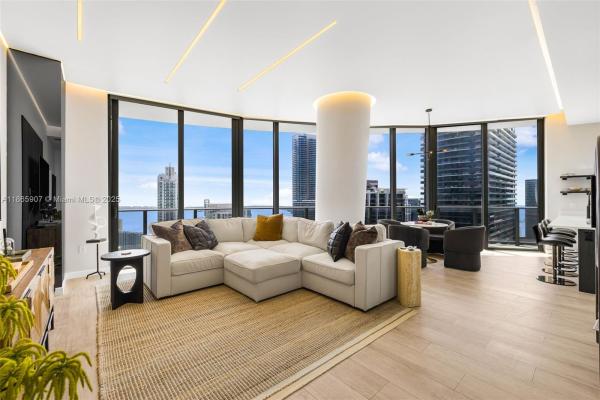 Brickell Heights East, 45 SW 9th St #4603, Miami, Florida 33130, image 1
