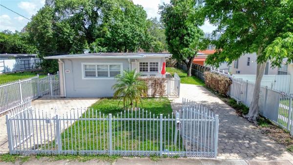 The Pines, 3121 SW 25th Ter #FRONT, Miami, Florida 33133, image 1