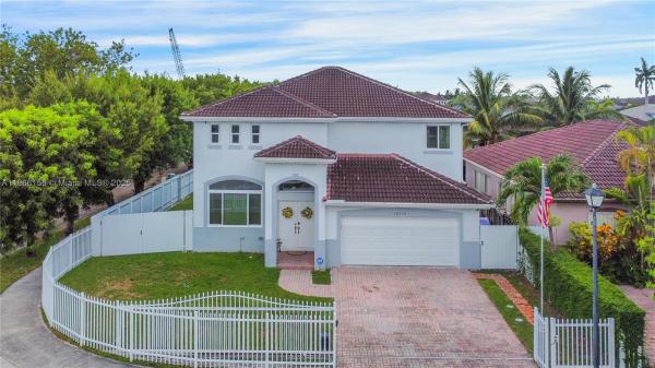 10210 SW 225th Ln, Cutler Bay, Florida 33190, image 1
