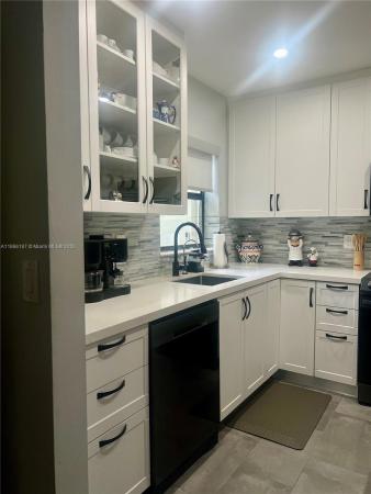 Applewood Village 4, 2964 Carambola Cir S #2039, Coconut Creek, Florida 33066, image 1