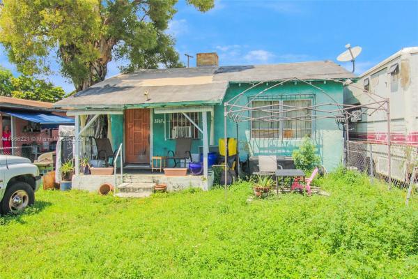 3267 NW 35th St, Miami, Florida 33142, image 1