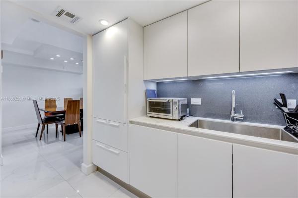 Waterview 1, 20505 E Country Club Dr #432, Aventura, Florida 33180, image 3