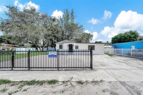 2380 NW 101st St, Miami, Florida 33147, image 1