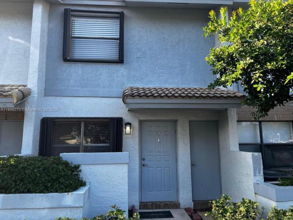 Oakwood On The Green, 9829 Riverside Dr #42-6, Coral Springs, Florida 33071, image 1