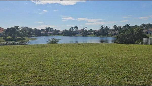 Carriage Pointe Estates, 8280 NW 43rd St, Coral Springs, Florida 33065, image 1