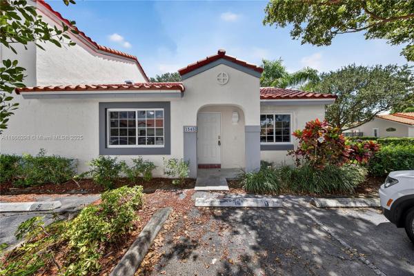 Village Homes At Country Isles, 1545 Springside Dr #1545, Weston, Florida 33326, image 1