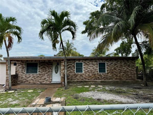 Lauderdale Manors, 1101 NW 11th St, Fort Lauderdale, Florida 33311, image 1