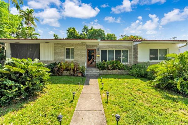 3965 SW 60th Ct, Miami, Florida 33155, image 1