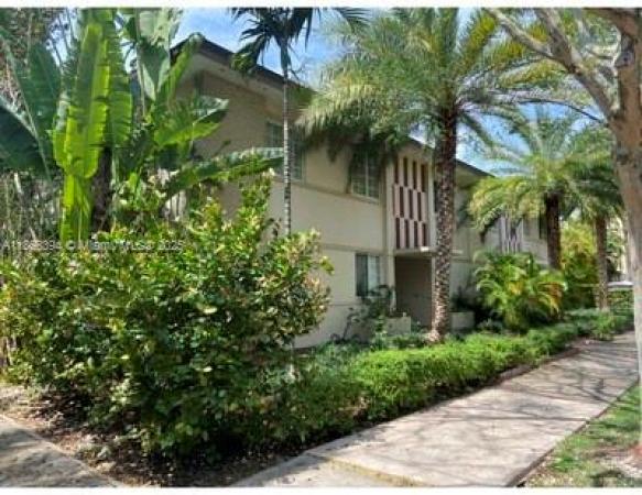 Bella Salzedo, 1300 Salzedo St 5, Coral Gables, Florida 33134, image 1